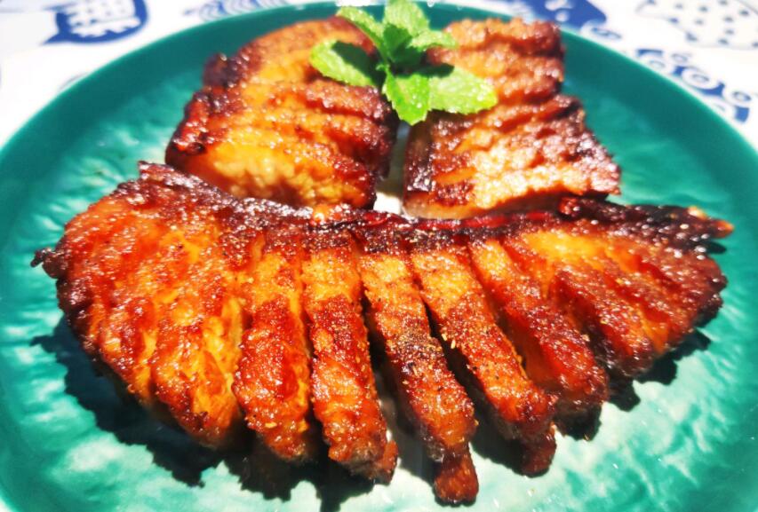 脆皮五花肉做法(家常版脆皮肉)